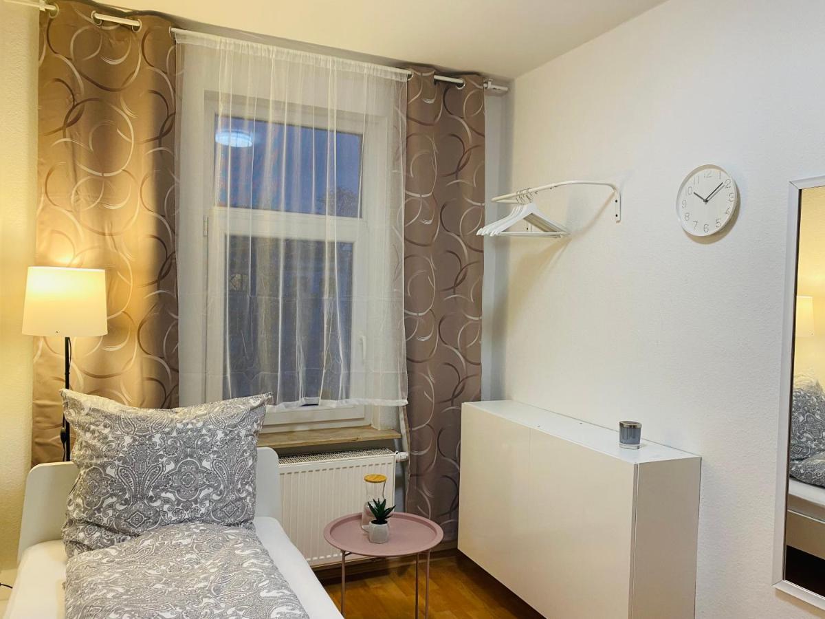 Modern & Cozy Leipzig-gohlis Homestay *